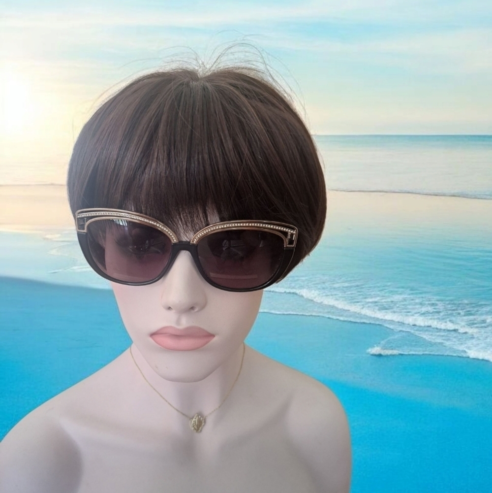 Azarro Paris Elegant Black and Gold Women's Sunglasses AZ 32029 - Picture 3 of 15